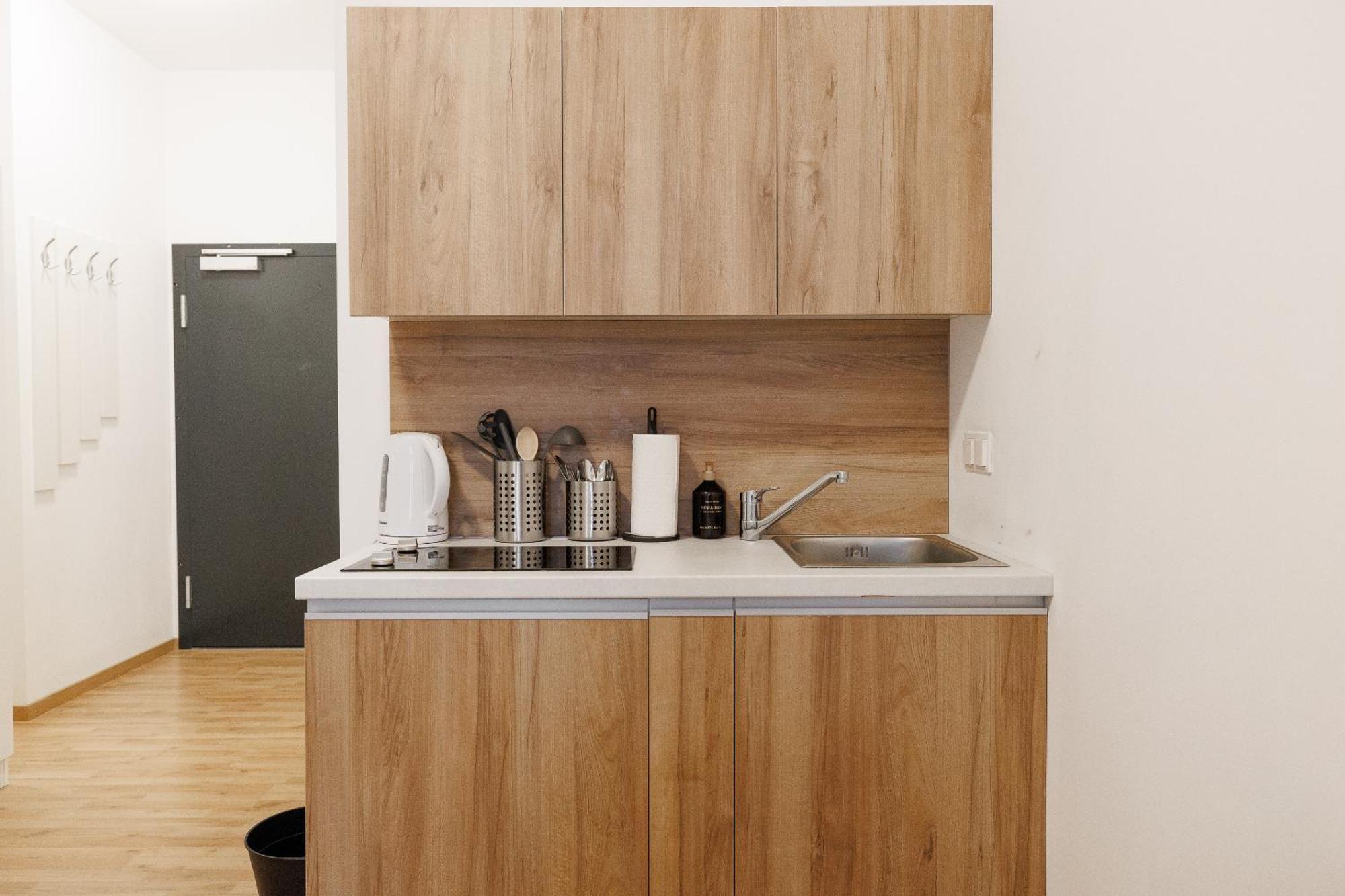 Central Urban Studio Wiener Neustadt Eksteriør bilde