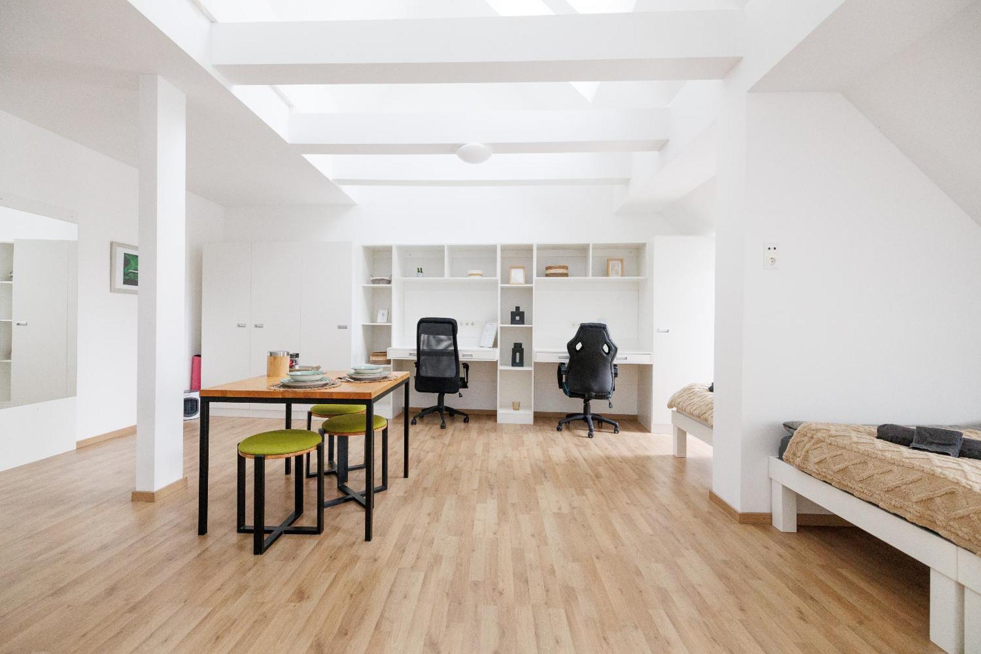 Central Urban Studio Wiener Neustadt Eksteriør bilde
