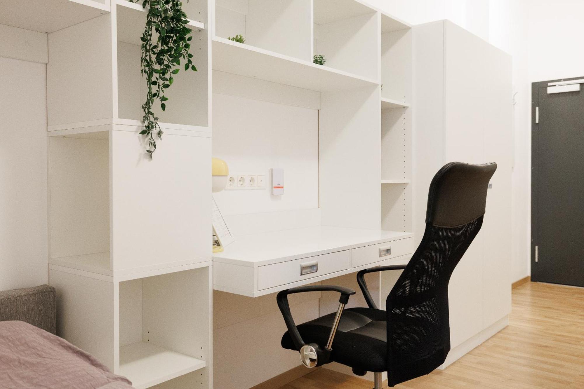 Central Urban Studio Wiener Neustadt Eksteriør bilde
